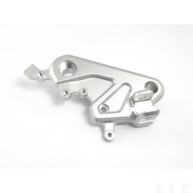 6AQV-140700-6000 BRACKET ASSY, RH FRONT FOOTREST