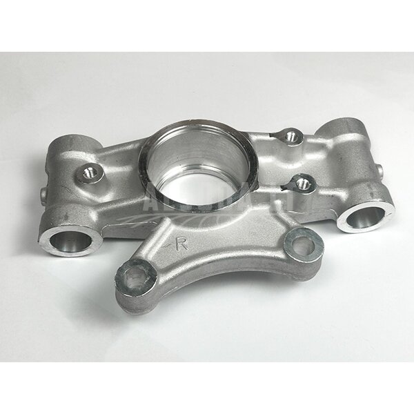 7020-060801 BRACKET, REAR WHEEL SHAFT(RH)