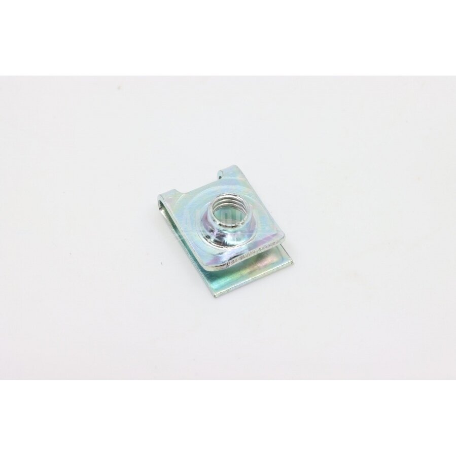 8030-040800-00001 NUT CLIP M6