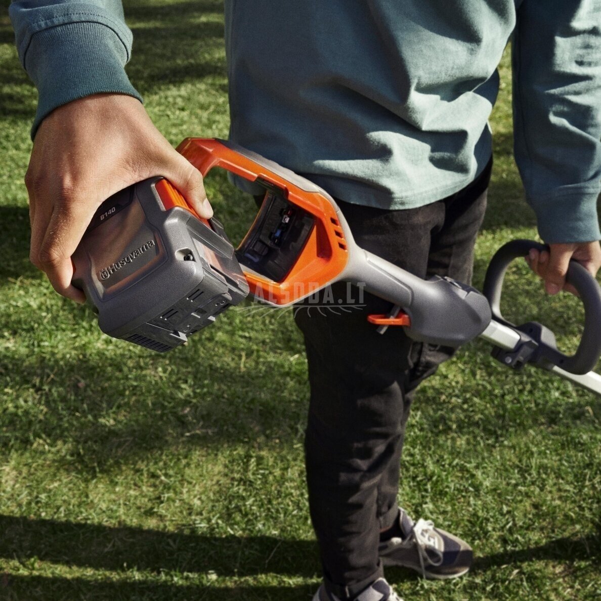 Akumuliatorinis trimeris Husqvarna 215iL be akumuliatoriaus ir įkroviklio 4