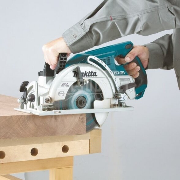 Akumuliatorinis diskinis pjūklas MAKITA DRS780Z 4 Akumuliatorinis diskinis pjūklas MAKITA DRS780Z 4