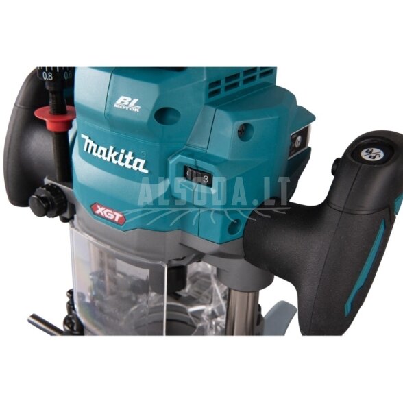 Akumuliatorinis frezeris MAKITA RP001GZ02 40V Max XGT 2 Akumuliatorinis frezeris MAKITA RP001GZ02 40V Max XGT 2