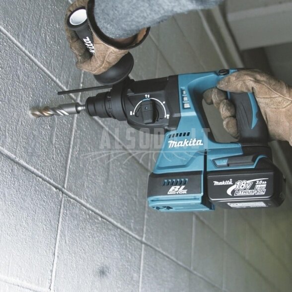 Akumuliatorinis perforatorius MAKITA DHR242Z su priedais 1 Akumuliatorinis perforatorius MAKITA DHR242Z su priedais 1