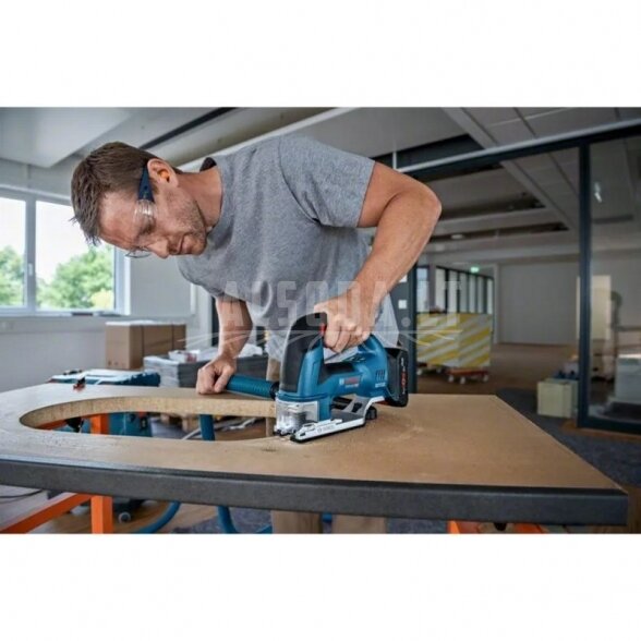 Akumuliatorinis siaurapjūklis BOSCH GST 18V-155 BC CT Solo 4