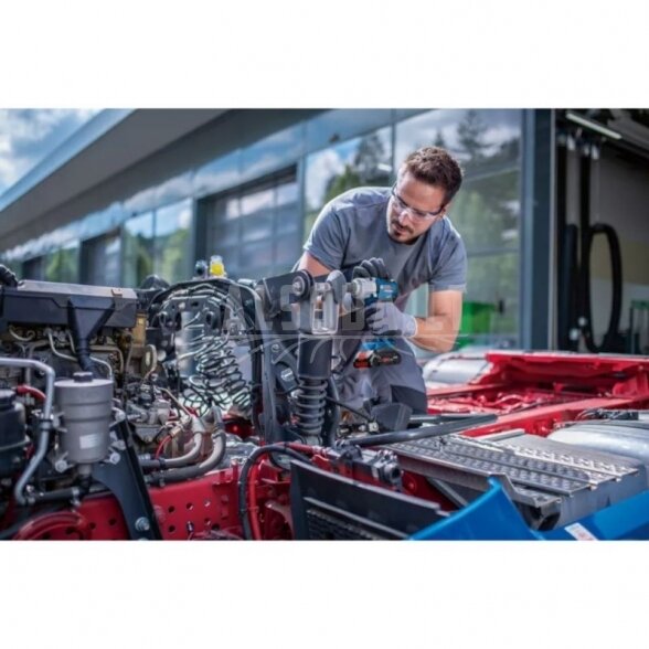 Akumuliatorinis smūginis veržliasukis BOSCH GDS 18V-450 HC 2x5,0Ah 2 Akumuliatorinis smūginis veržliasukis BOSCH GDS 18V-450 HC 2x5,0Ah 2