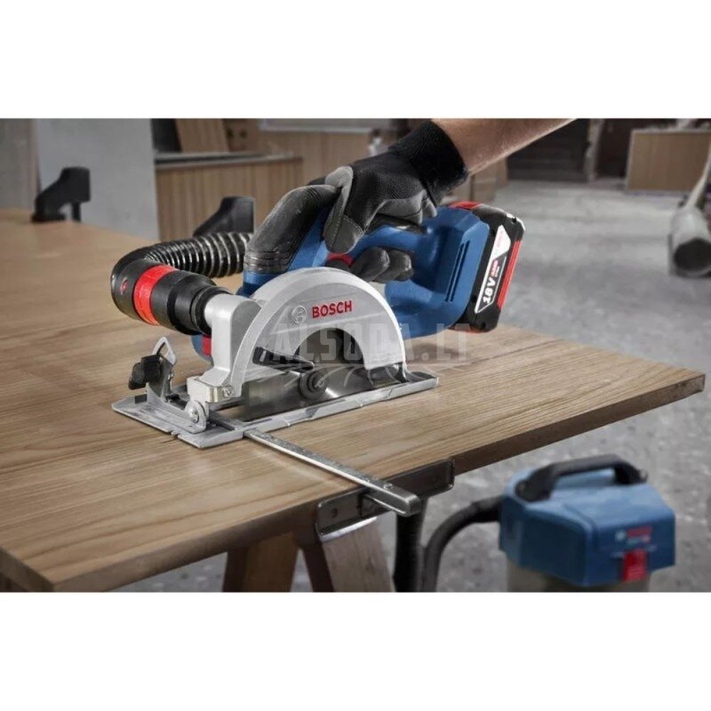 Akumuliatorinis diskinis pjūklas BOSCH GKS 18V-51 2x4,0Ah CT 2 Akumuliatorinis diskinis pjūklas BOSCH GKS 18V-51 2x4,0Ah CT 2