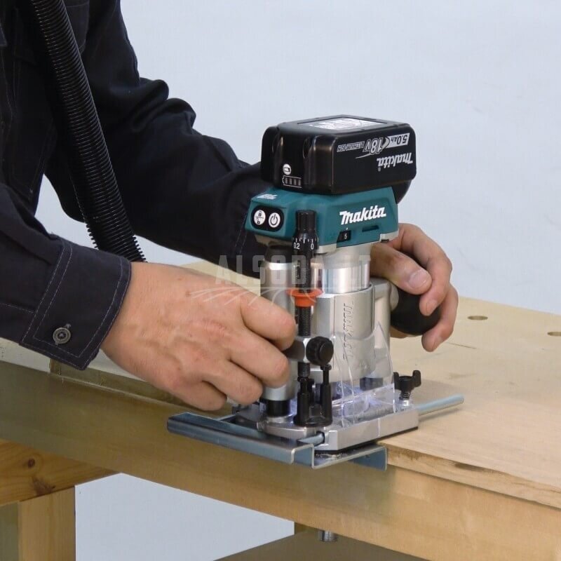 Akumuliatorinis frezeris MAKITA DRT50Z su priedais 1