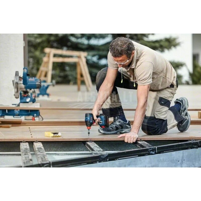 Akumuliatorinis smūginis suktuvas/veržliasukis BOSCH GDX 18V-210 C LB 4 Akumuliatorinis smūginis suktuvas/veržliasukis BOSCH GDX 18V-210 C LB 4