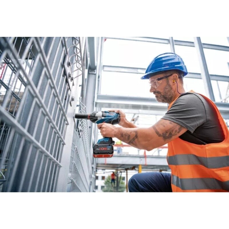 Akumuliatorinis smūginis veržliasukis BOSCH GDS 18V-1000 Solo C 1 Akumuliatorinis smūginis veržliasukis BOSCH GDS 18V-1000 Solo C 1