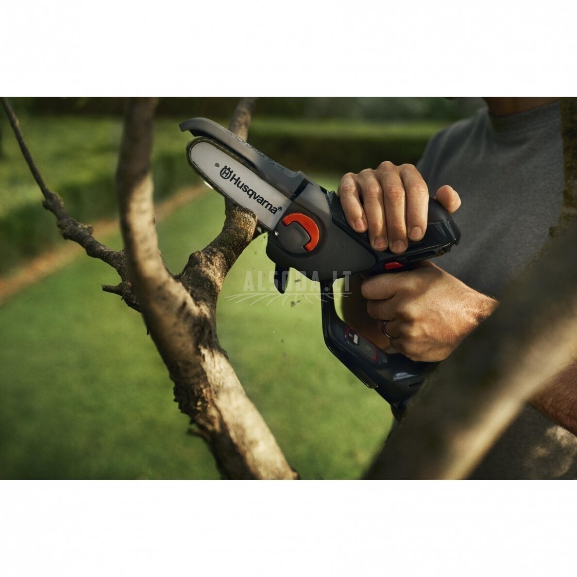 Genėtuvas Husqvarna Aspire™ P5-P4A su akumuliatoriumi ir įkrovikliu 7 Genėtuvas Husqvarna Aspire™ P5-P4A su akumuliatoriumi ir įkrovikliu 7