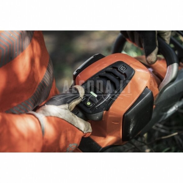 Grandininis pjūklas Husqvarna 540i XP be akumuliatoriaus ir įkroviklio 7 Grandininis pjūklas Husqvarna 540i XP be akumuliatoriaus ir įkroviklio 7