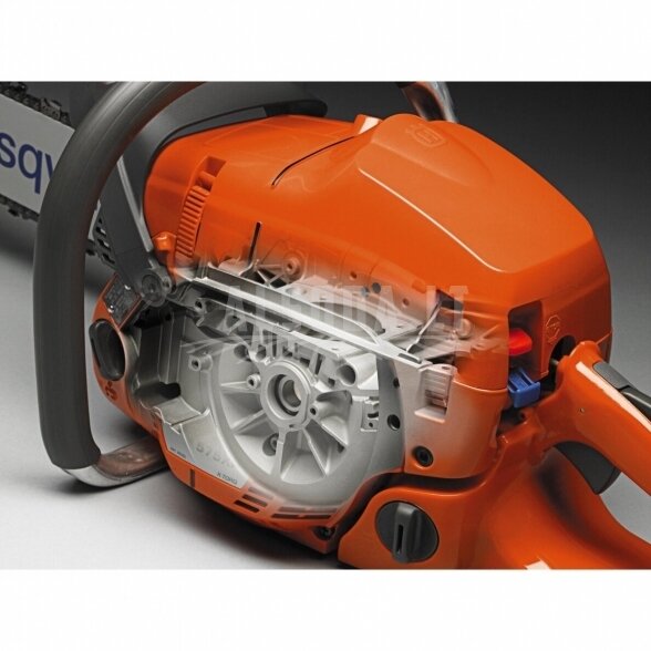 Grandininis pjūklas Husqvarna 555 7 Grandininis pjūklas Husqvarna 555 7