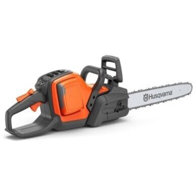 Husqvarna 242i su akumulaitoriumi ir įkrovikliu