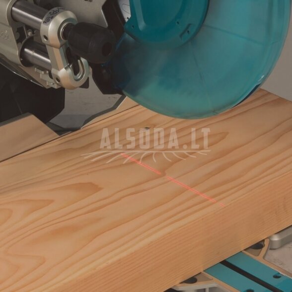 Medžio pjovimo staklės MAKITA LS1219L 2