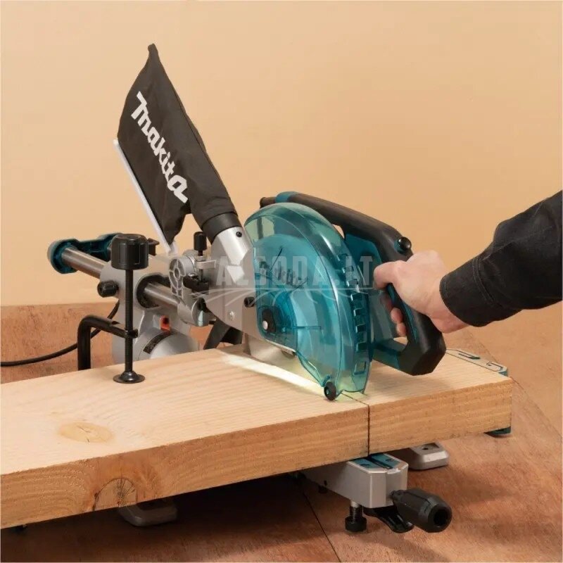 Medžio pjovimo staklės MAKITA LS0816F 1 Medžio pjovimo staklės MAKITA LS0816F 1