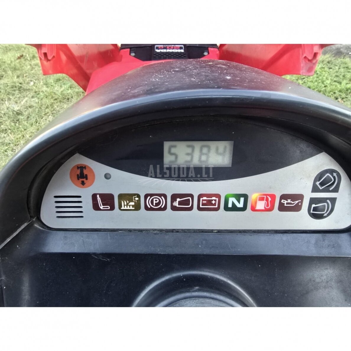 Naudotas vejos traktoriukas Honda 1 Naudotas vejos traktoriukas Honda 1