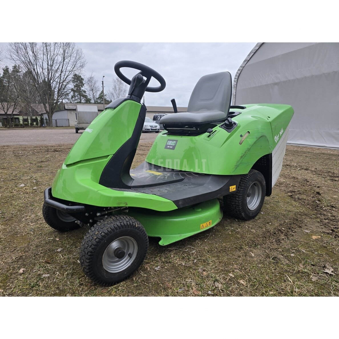 Naudotas vejos traktoriukas Viking MR4082 5