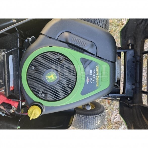Naudotas sodo traktoriukas John Deere X120 3 Naudotas sodo traktoriukas John Deere X120 3