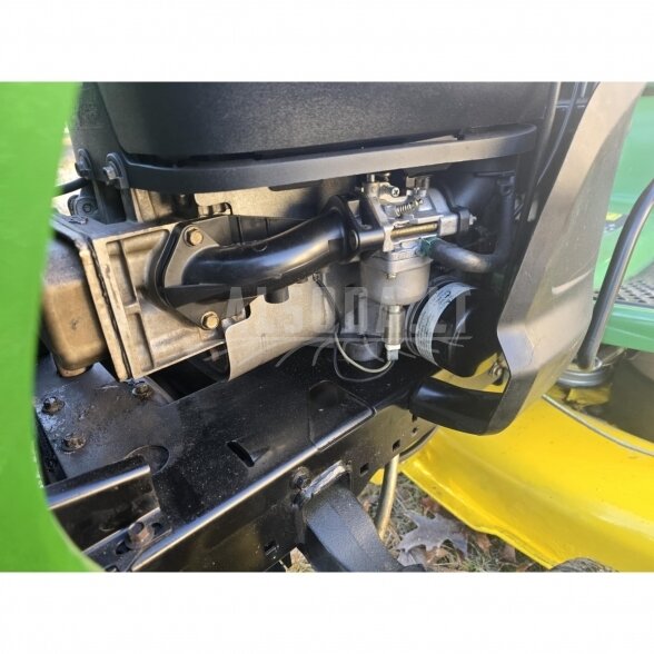 Naudotas sodo traktoriukas John Deere X120 1