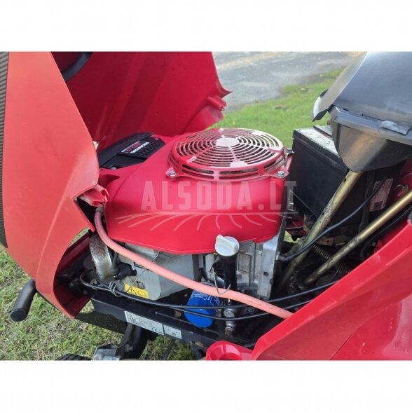 Naudotas vejos traktoriukas Honda 6 Naudotas vejos traktoriukas Honda 6