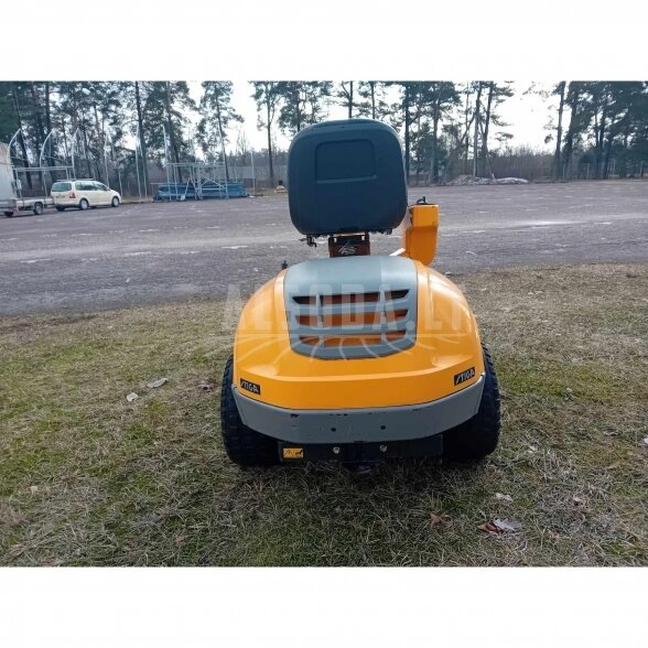 Naudotas vejos traktoriukas Stiga Park Comfort 1 Naudotas vejos traktoriukas Stiga Park Comfort 1