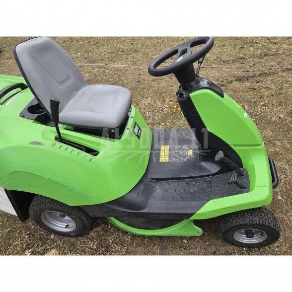 Naudotas vejos traktoriukas Viking MR4082 3