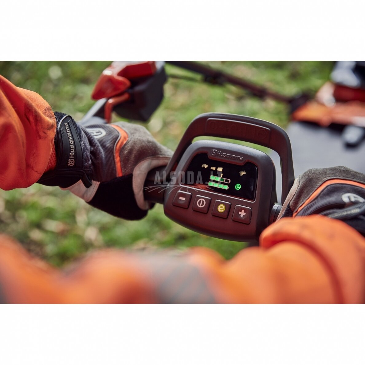 Savaeigė, akumuliatorinė žoliapjovė Husqvarna LC 551iV 3