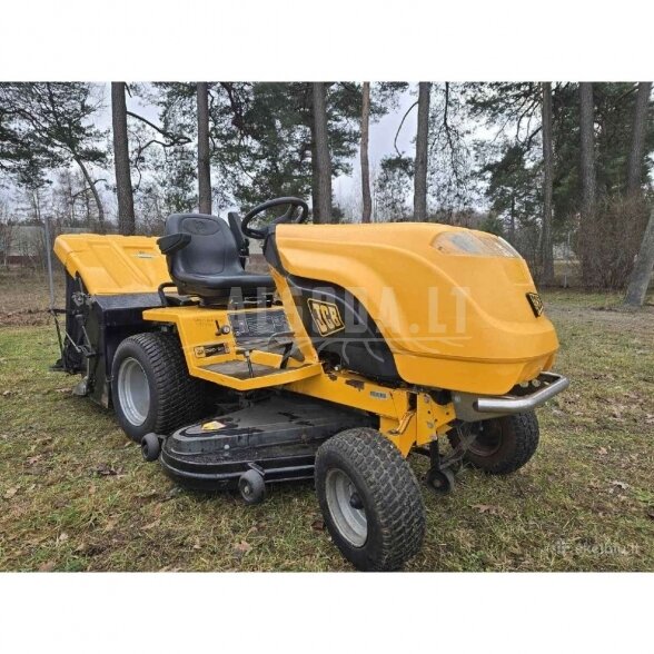 Sodo traktoriukas Countax (JCB), naudotas