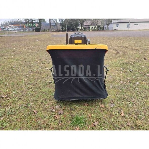 Sodo traktoriukas Countax (JCB), naudotas 2