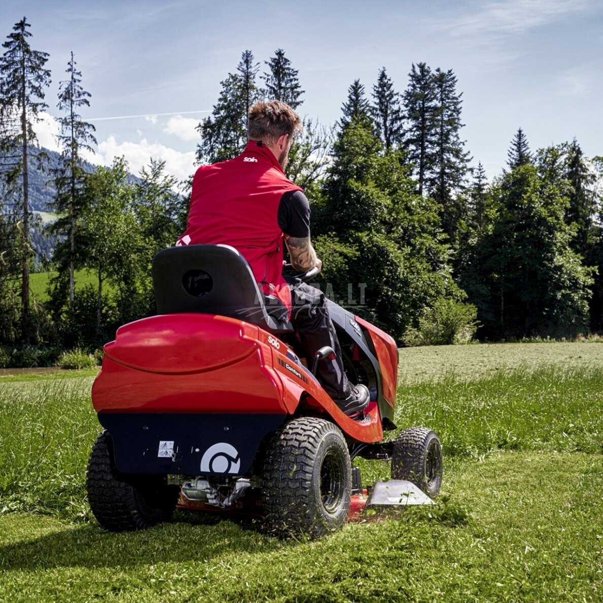 Vejos traktorius AL-KO T15-93.3 HDS-A Comfort 7 Vejos traktorius AL-KO T15-93.3 HDS-A Comfort 7